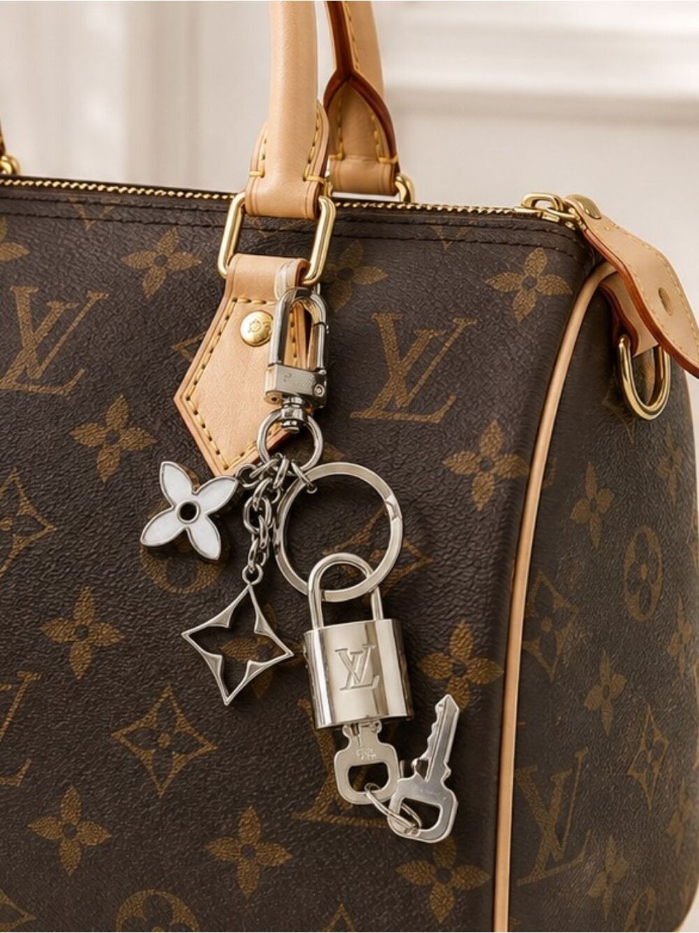 Authentic LV Silver Padlock 🔒 Unbranded Flower Charm for Louis Vuitton Bags